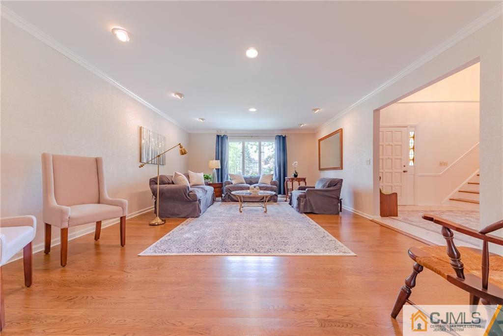 12 Branko Road Berkeley Heights, NJ 07922 - Photo 3 of 25 Gallery Image 3