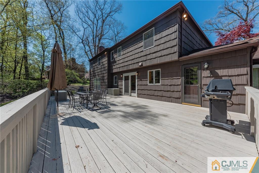 12 Branko Road Berkeley Heights, NJ 07922 - Photo 22 of 25 Gallery Image 22