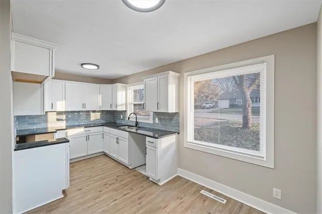 $225,000 | 6302 Fairlane Drive, Kansas City, MO 64134