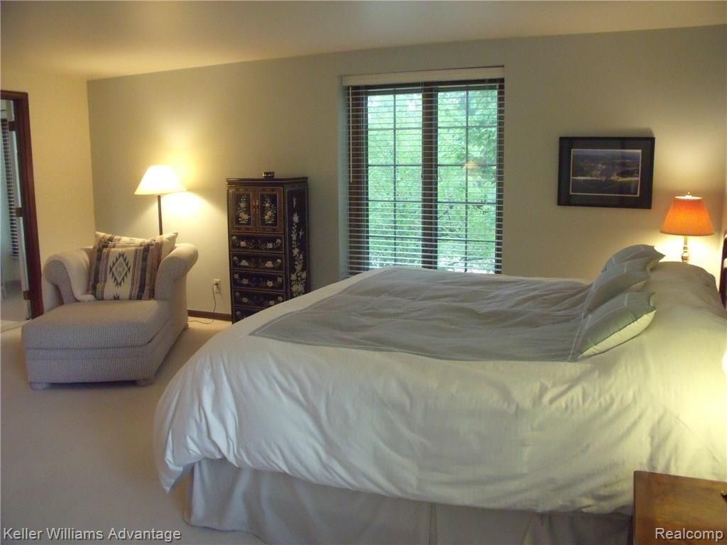 36941 Fox Run Farmington Hills, MI 48331 - Photo 34 of 49