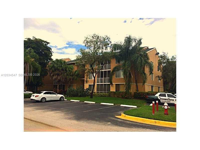 4015 West McNab Road, Unit D210 Pompano Beach, FL 33069 - Photo 7 of 15