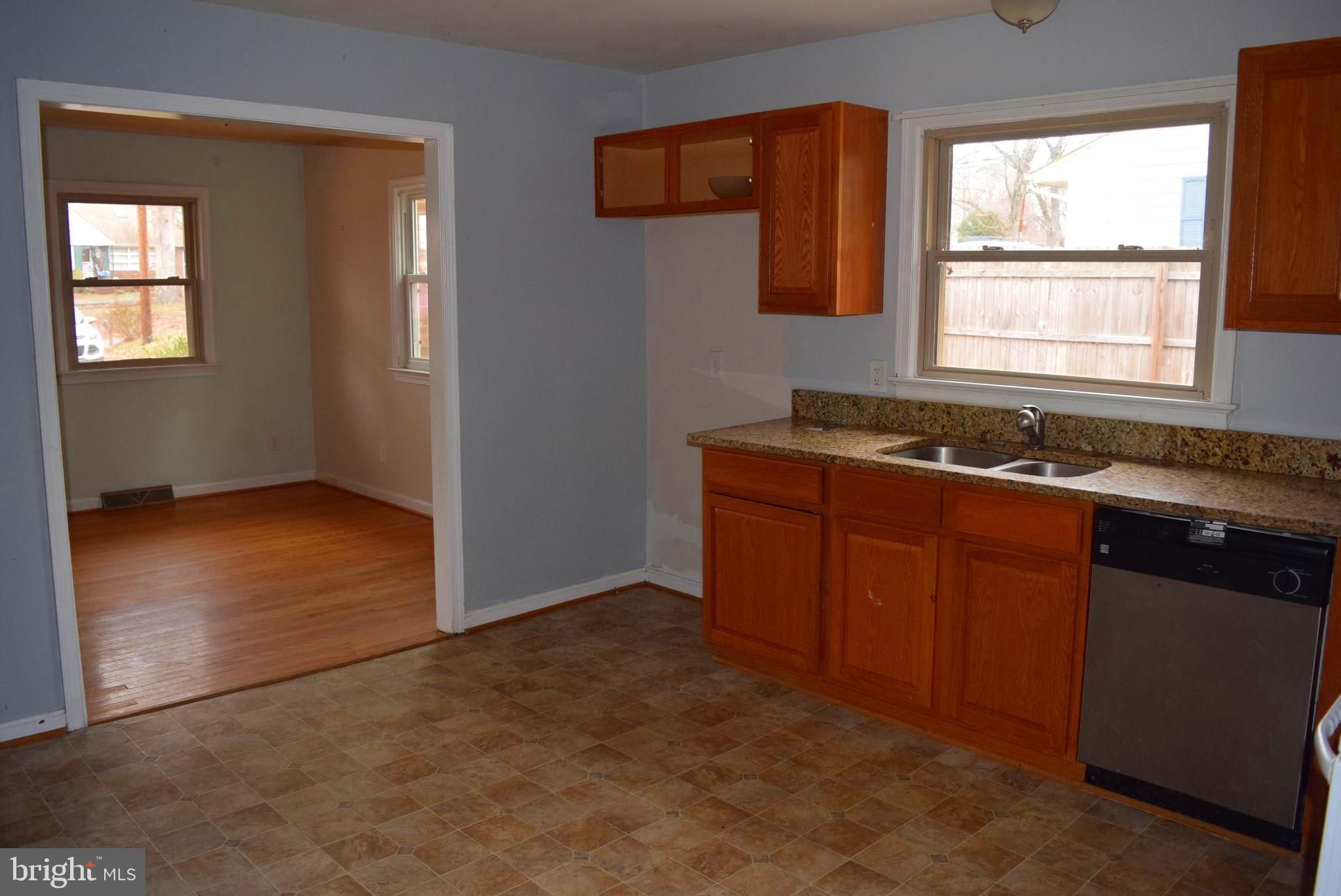 1004 Conway Road Fredericksburg, VA 22405 - Photo 22 of 59 Kitchen