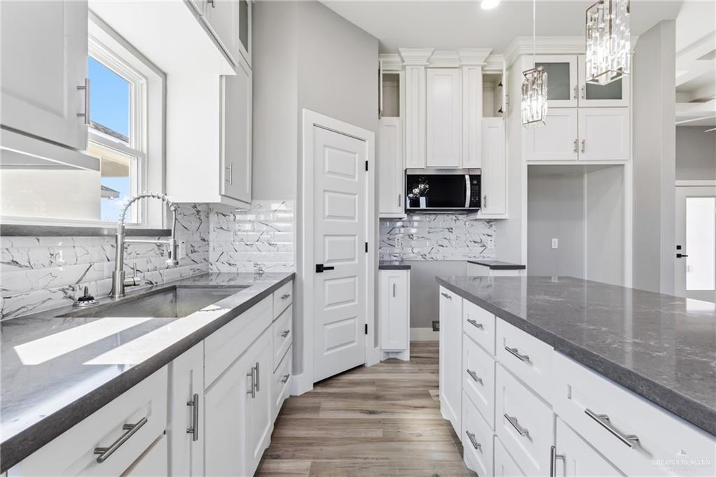 415 Serg Loop Alamo, TX 78516 - Photo 5 of 15