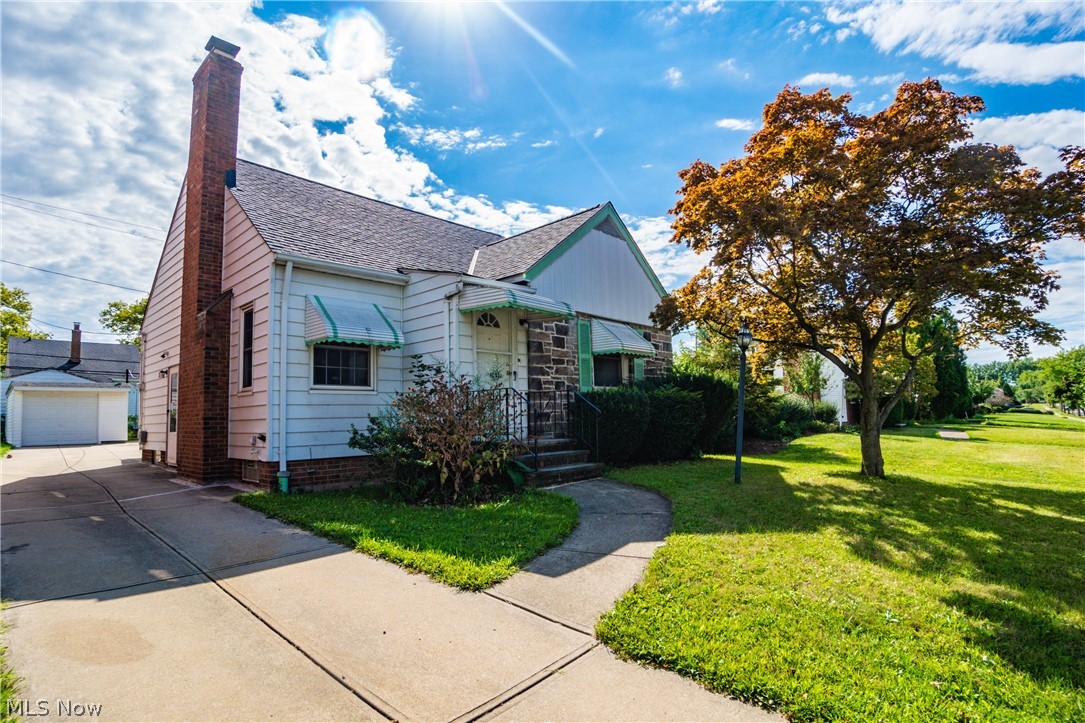 3649 Pennington Road Cleveland, OH 44120 - Photo 2 of 18