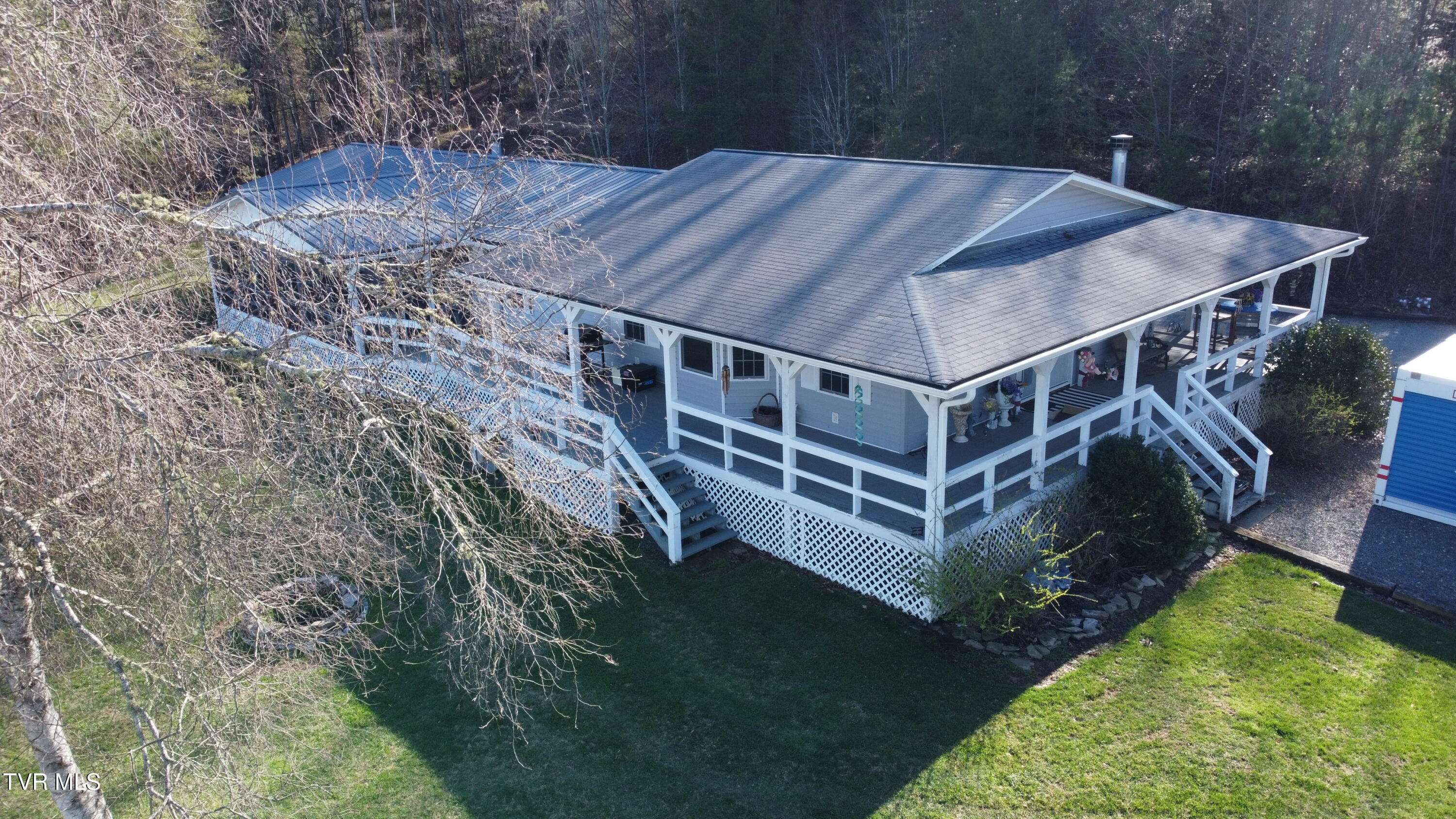 958 Avery Branch Road Mountain City, TN 37683 - Photo 16 of 64 DJI_0129