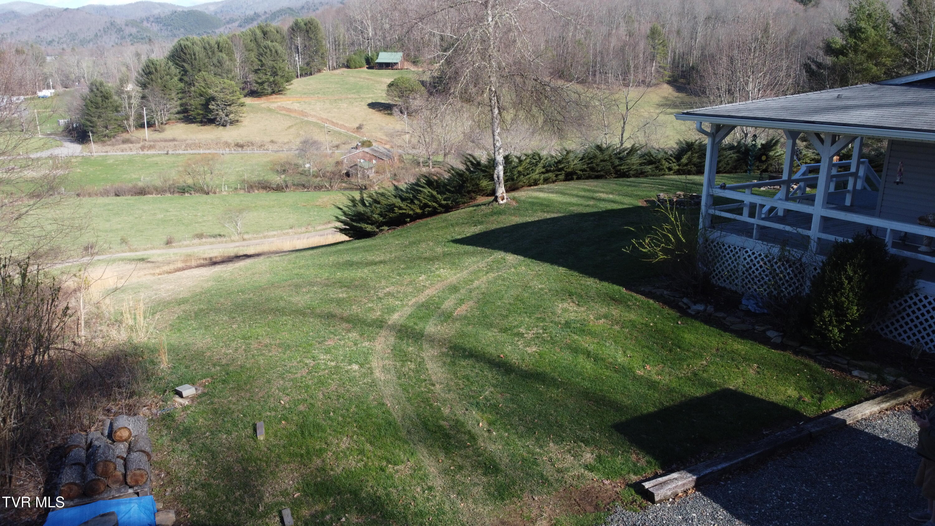 958 Avery Branch Road Mountain City, TN 37683 - Photo 18 of 64 DJI_0136