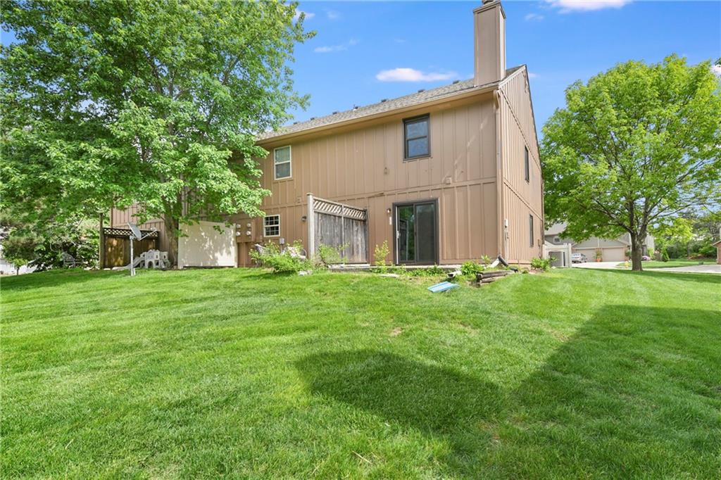 230 Southwest Pinetree Lane Lee's Summit, MO 64063 - Photo 28 of 31