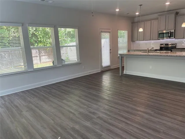 $1,985 | 560 Vandenburg Drive, Villa Rica, GA 30180