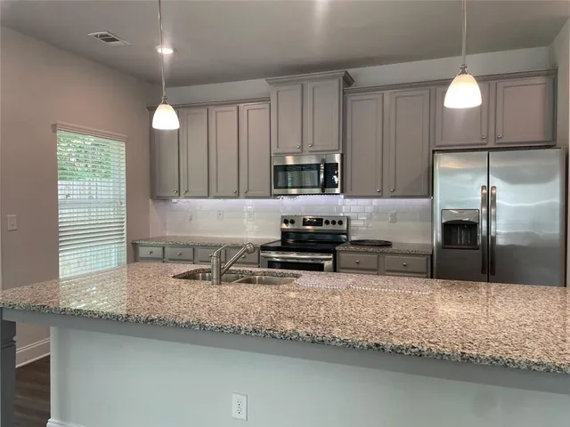 $1,985 | 560 Vandenburg Drive, Villa Rica, GA 30180