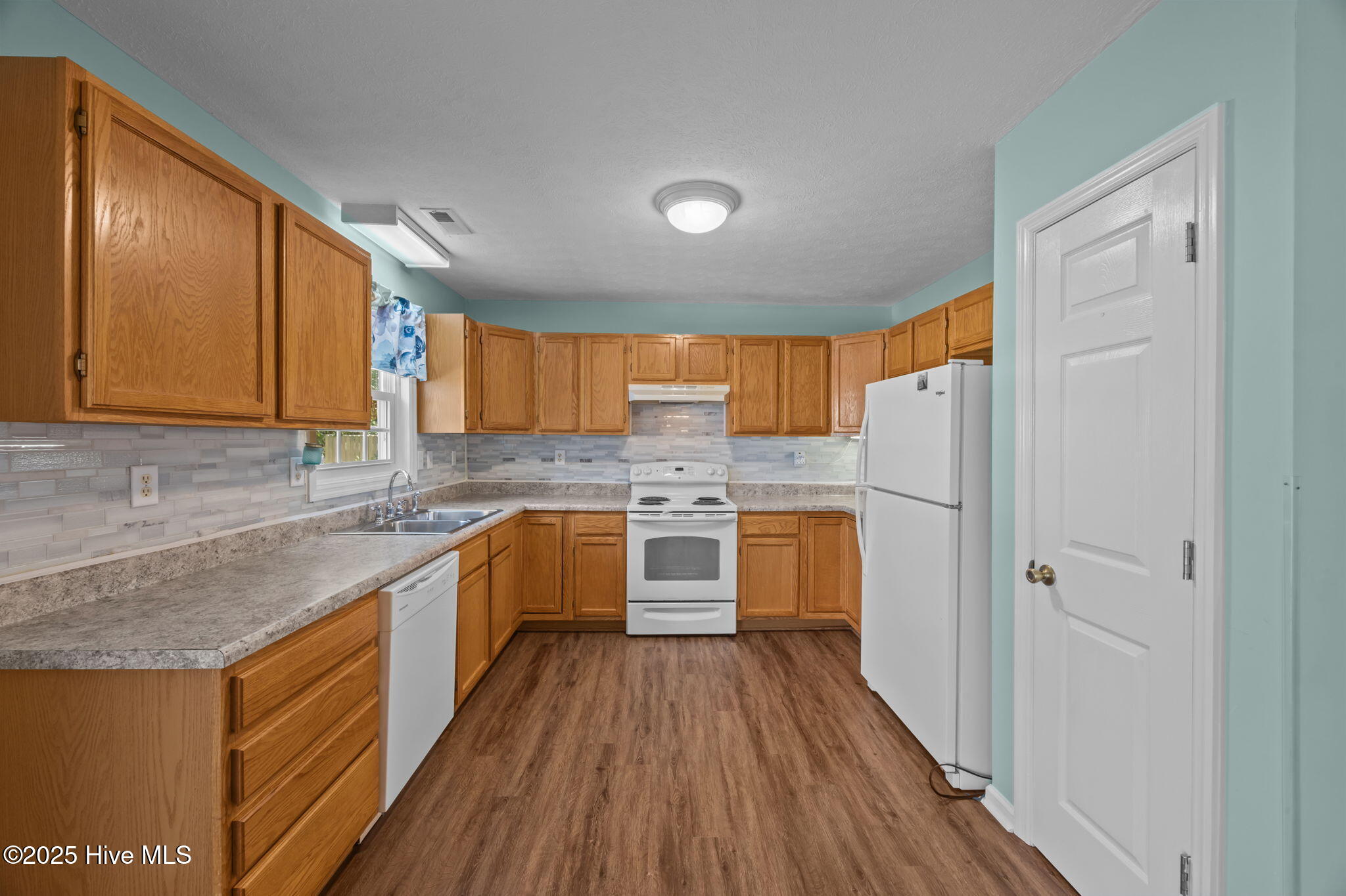 5820 County Line Road New Bern, NC 28562 - Photo 11 of 43 21-web-or-mls-0C0A6549