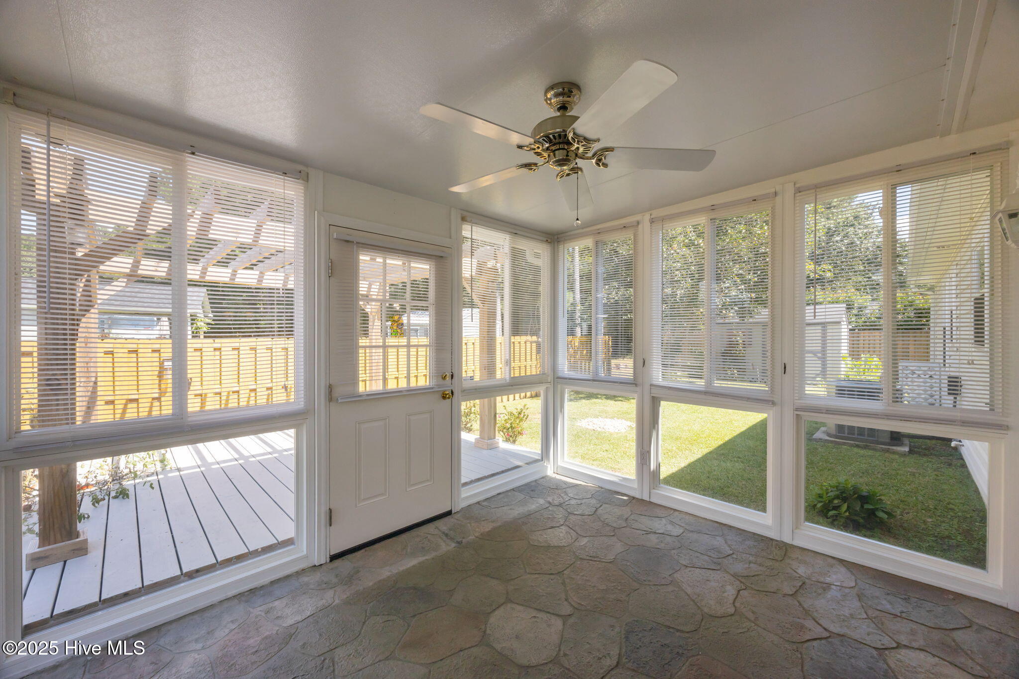 5820 County Line Road New Bern, NC 28562 - Photo 23 of 43 25-web-or-mls-0C0A6559