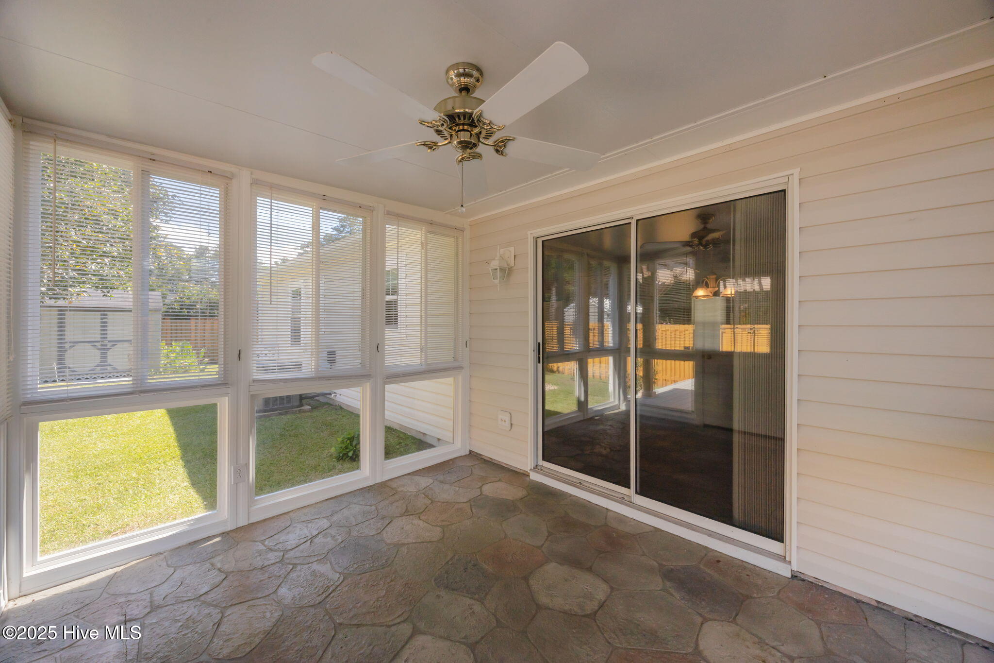 5820 County Line Road New Bern, NC 28562 - Photo 24 of 43 26-web-or-mls-0C0A6560