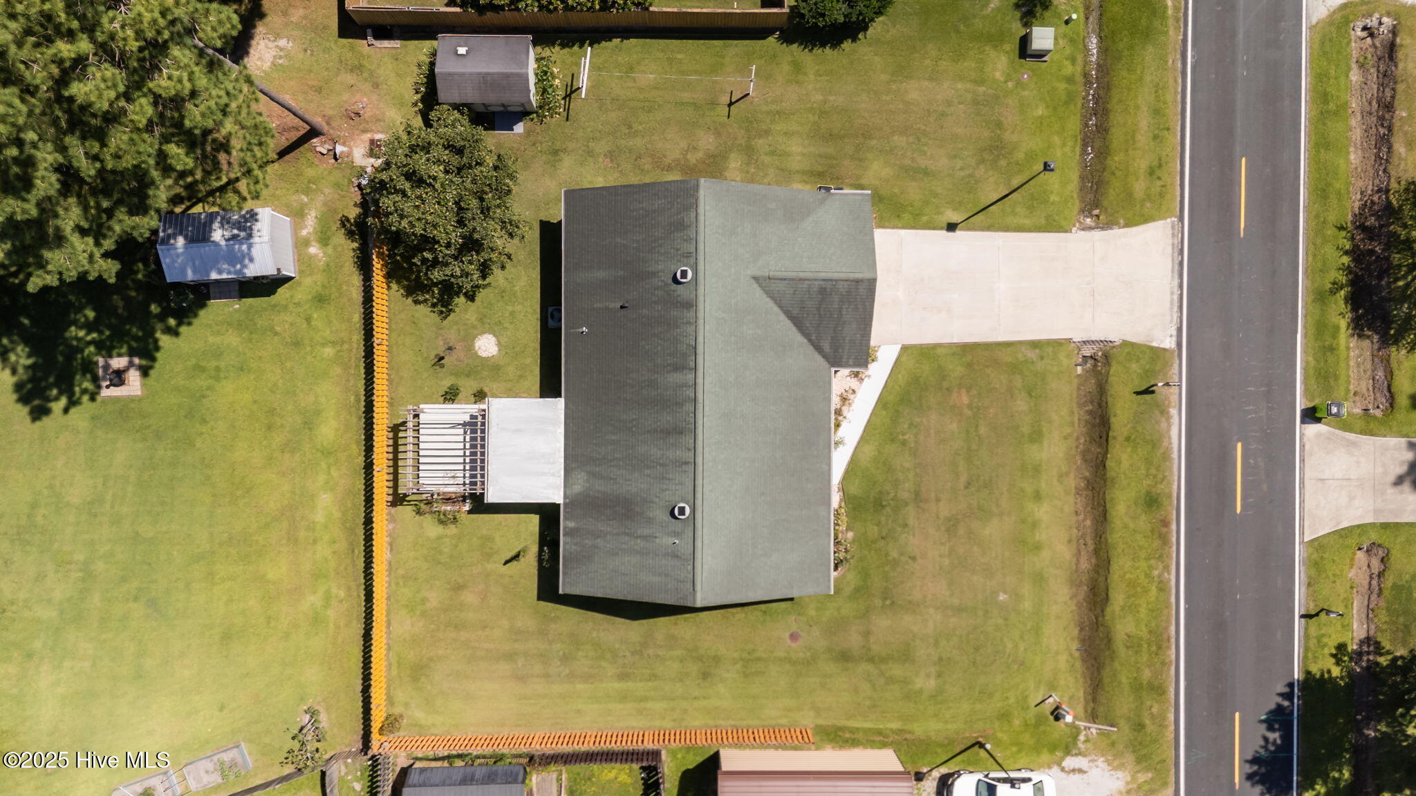 5820 County Line Road New Bern, NC 28562 - Photo 41 of 43 40-web-or-mls-DJI_20250902140910_0019_D