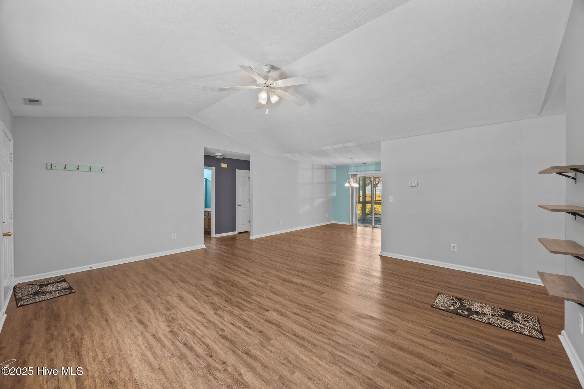 5820 County Line Road New Bern, NC 28562 - Photo 5 of 43 15-web-or-mls-0C0A6527