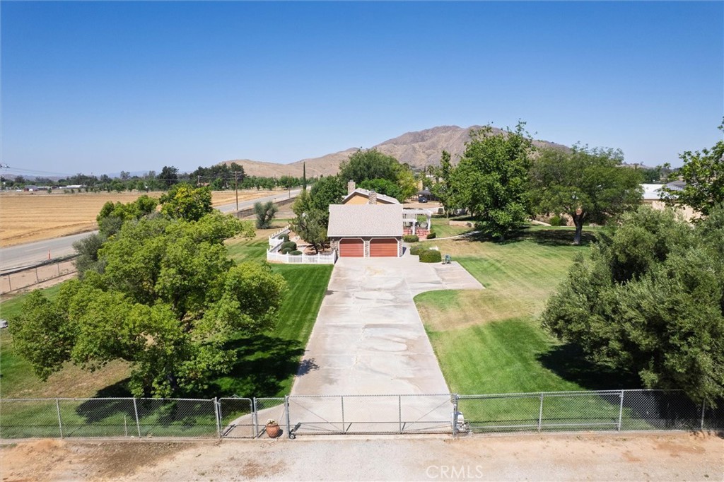 34150 Stowe Road Winchester, CA 92545 - Photo 65 of 80 a view of a yard with an trees