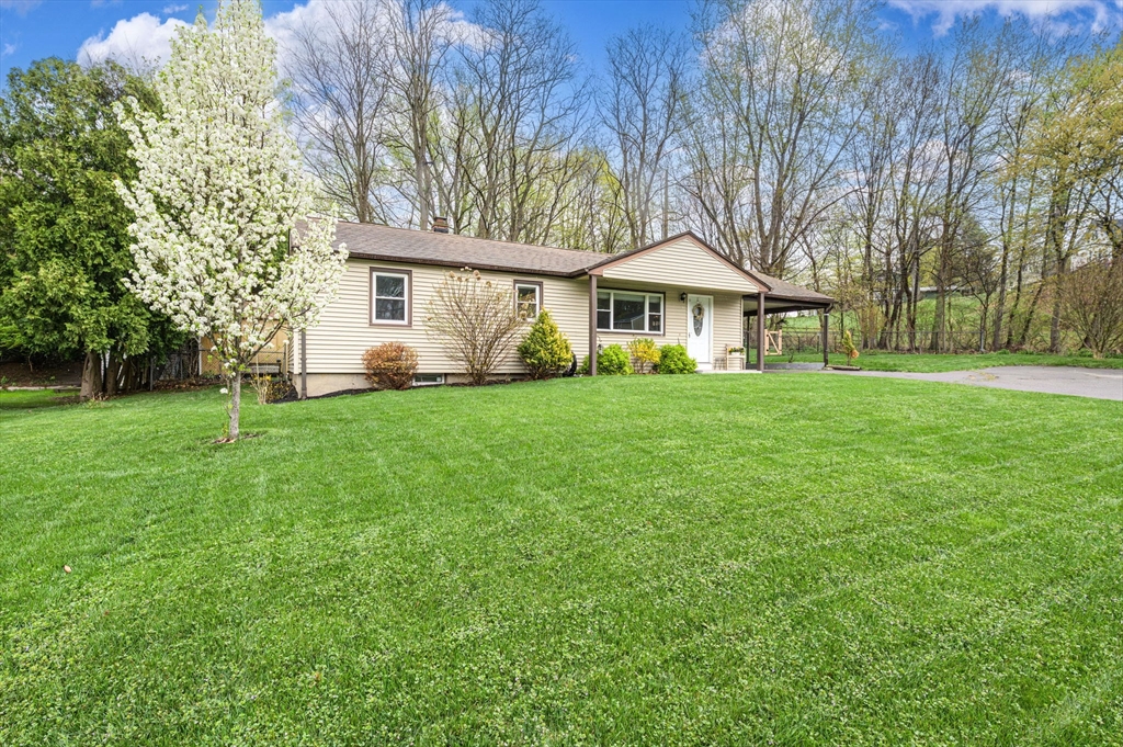 62 Ludlow Road South Hadley, MA 01075 - Photo 1 of 22 Gallery Image 1