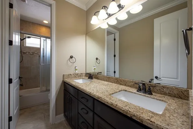 $3,750 | 106 Bella Luce, Shenandoah, TX 77381