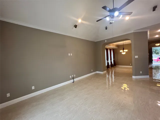 $3,750 | 106 Bella Luce, Shenandoah, TX 77381