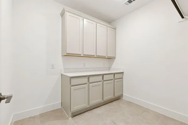 $654,900 | 133 Swan Lake Drive, Waxahachie, TX 75165