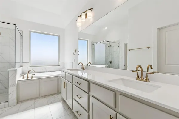 $654,900 | 133 Swan Lake Drive, Waxahachie, TX 75165