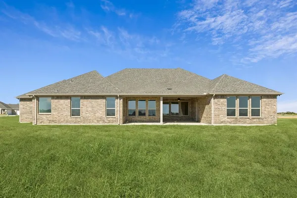 $654,900 | 133 Swan Lake Drive, Waxahachie, TX 75165