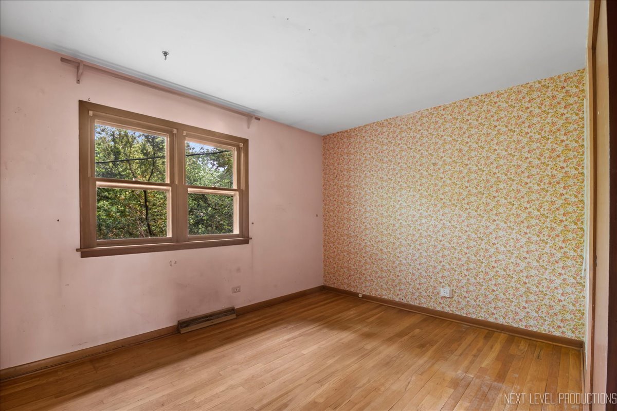 29W105 Geneva Road West Chicago, IL 60185 - Photo 15 of 28 Gallery Image 15