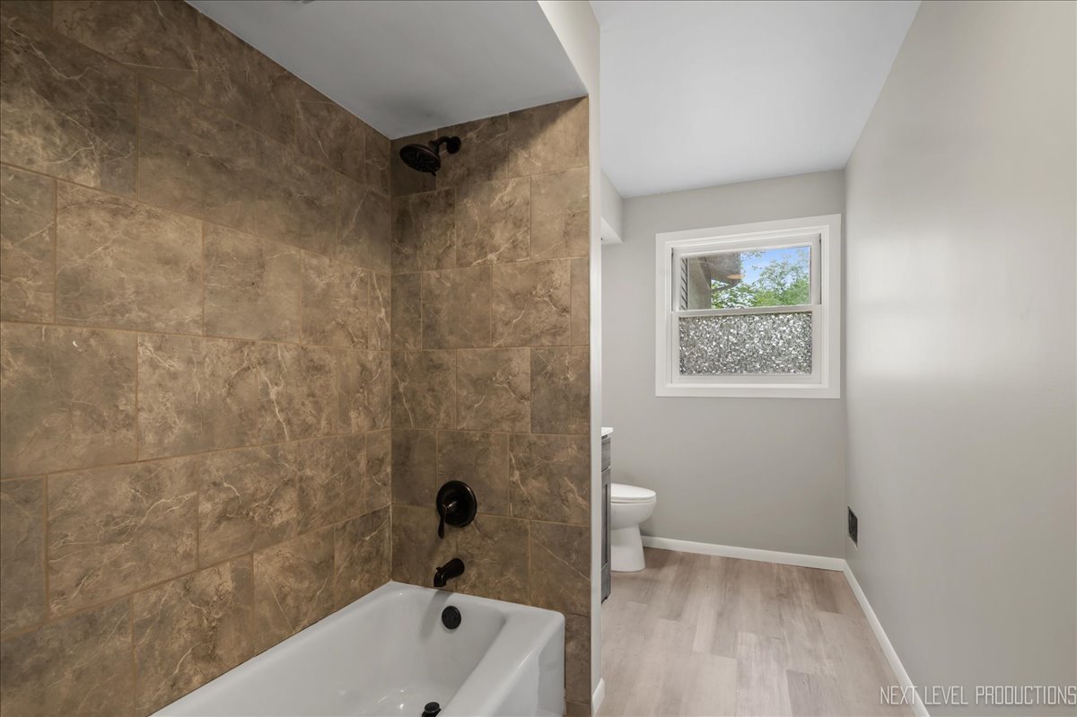 29W105 Geneva Road West Chicago, IL 60185 - Photo 19 of 28 Gallery Image 19