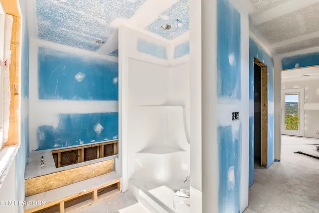 $695,000 | 124 Laura Lane, Maynardville, TN 37807