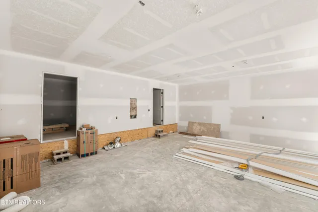 $695,000 | 124 Laura Lane, Maynardville, TN 37807