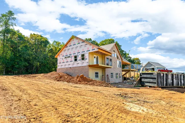 $695,000 | 124 Laura Lane, Maynardville, TN 37807