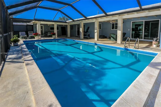 $1,675,000 | 6221 Southwest 65th Avenue, South Miami, FL 33143