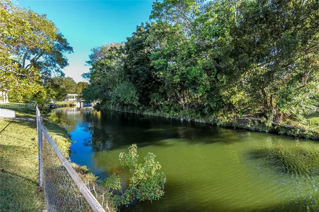 $1,675,000 | 6221 Southwest 65th Avenue, South Miami, FL 33143