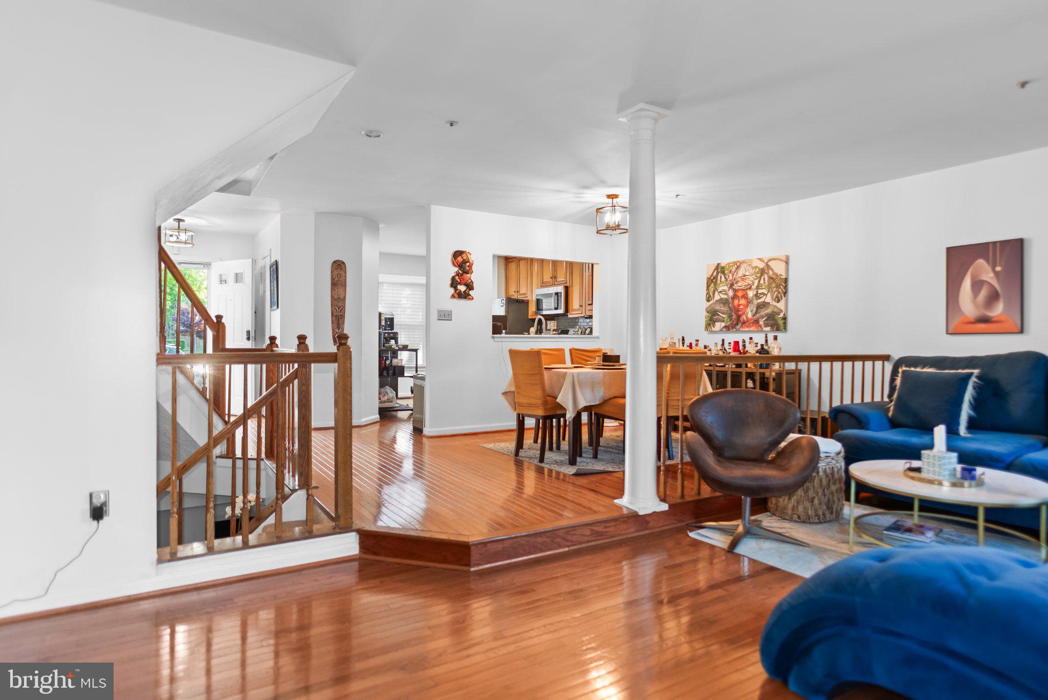 8508 Rheims Court Upper Marlboro, MD 20772 - Photo 8 of 28 Spacious living area with warm tones.