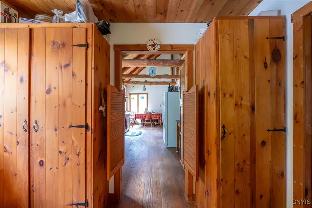 $724,900 | 222 Oak Mountain Drive, Salisbury, NY 13470