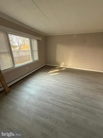 $1,195 | 304 Walnut Street, Unit B, Waynesboro, PA 17268