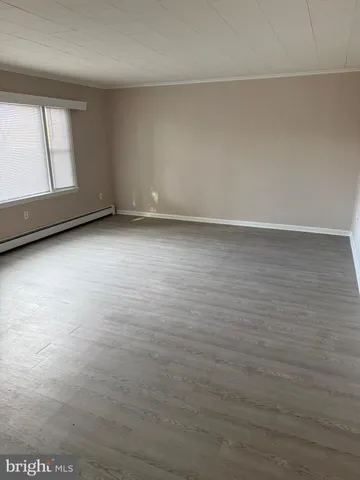 $1,195 | 304 Walnut Street, Unit B, Waynesboro, PA 17268