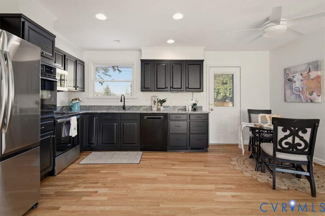 2720 Omega Road Henrico, VA 23228 - Photo 9 of 45 hardwood floors, black cabinets, new appliances