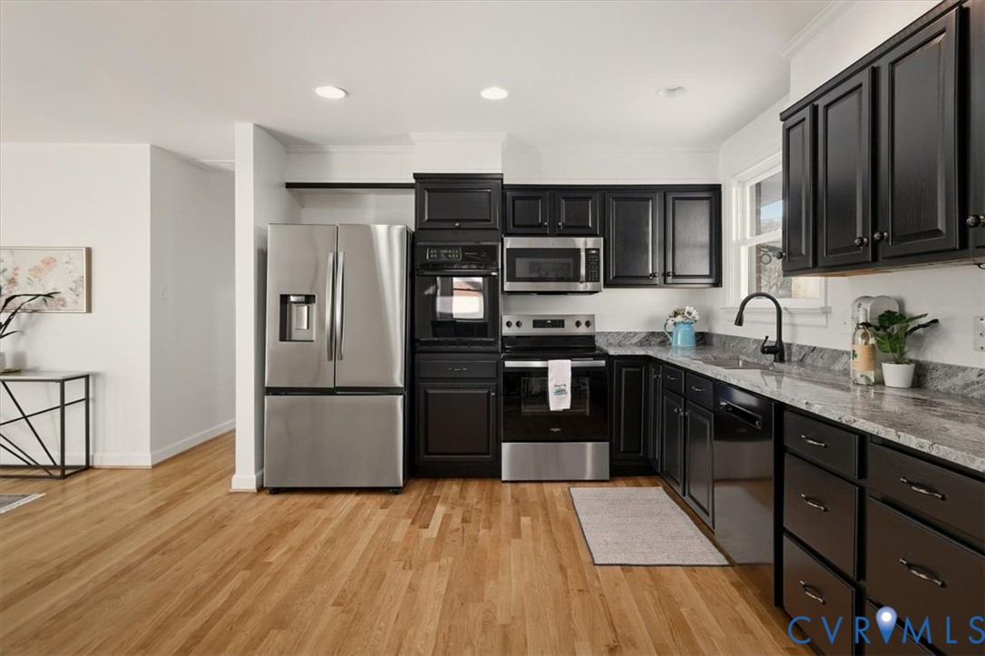2720 Omega Road Henrico, VA 23228 - Photo 10 of 45 New refrigerator, save and microwave, sleek black