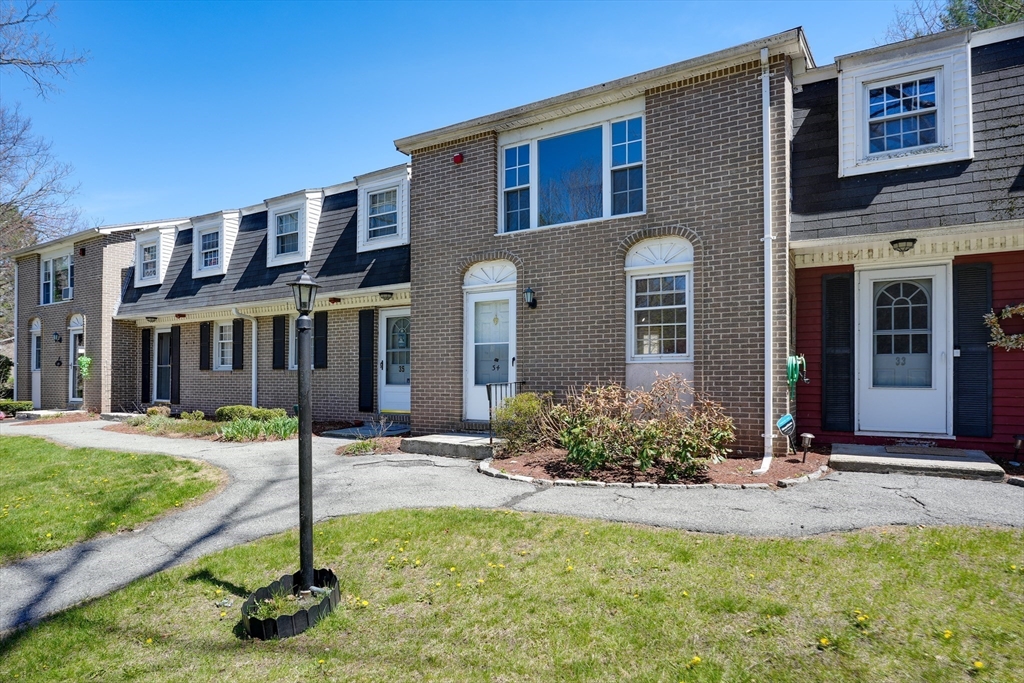 15 Cannongate Road, Unit 34 Tyngsborough, MA 01879 - Photo 3 of 26