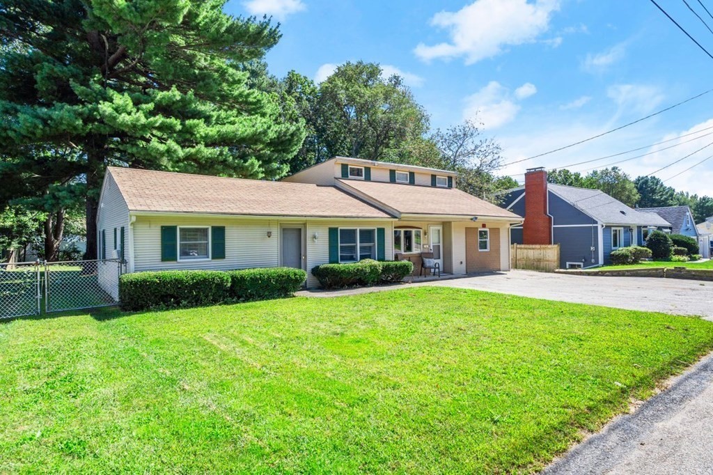 18 Waterman Road Auburn, MA 01501 - Photo 1 of 28 Gallery Image 1