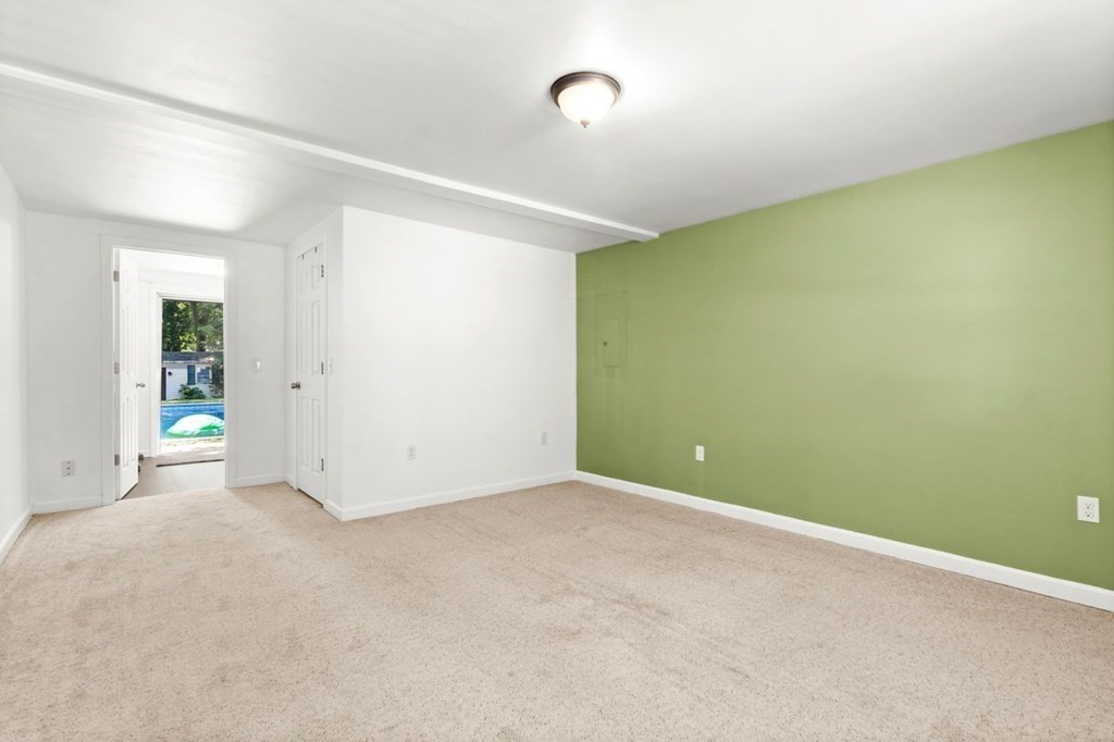18 Waterman Road Auburn, MA 01501 - Photo 18 of 28 Gallery Image 18