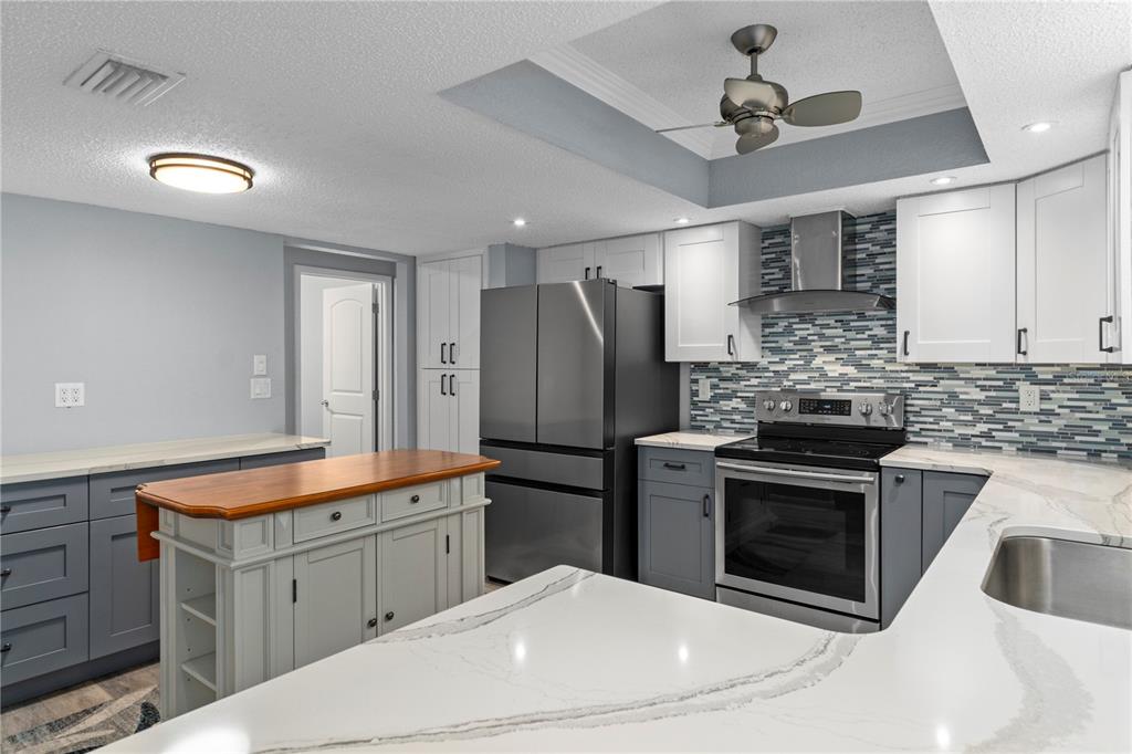 9799 Horizon Drive Spring Hill, FL 34608 - Photo 12 of 37