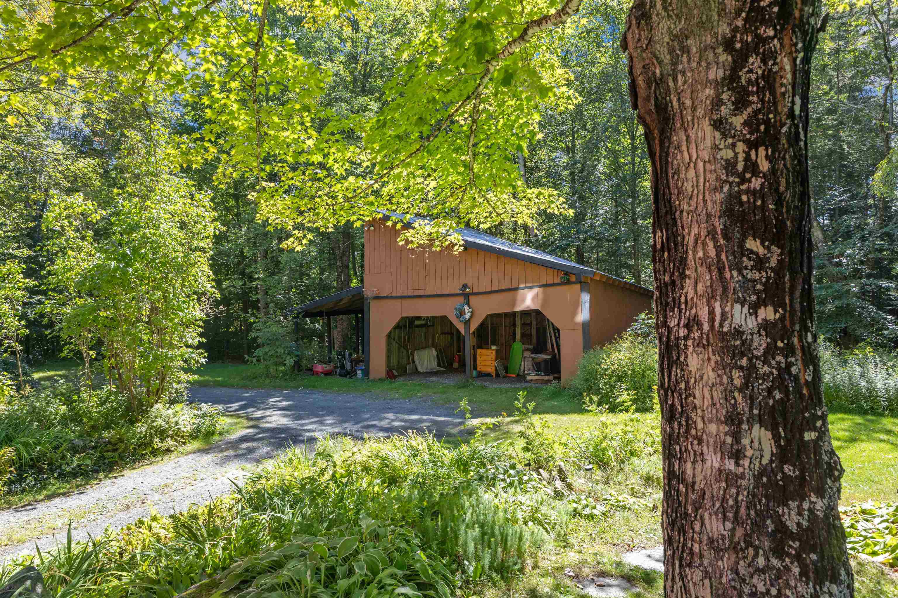 570 West Hill Road Middlesex, VT 05682 - Photo 4 of 60 Gallery Image 4
