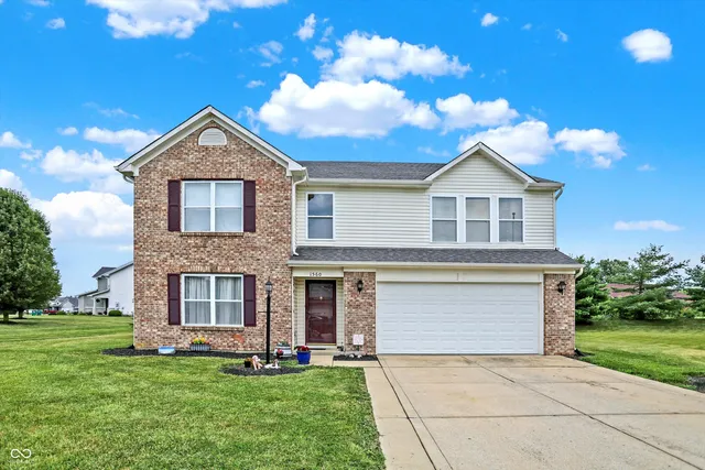 $414,000 | 1560 Cold Spring Drive, Brownsburg, IN 46112