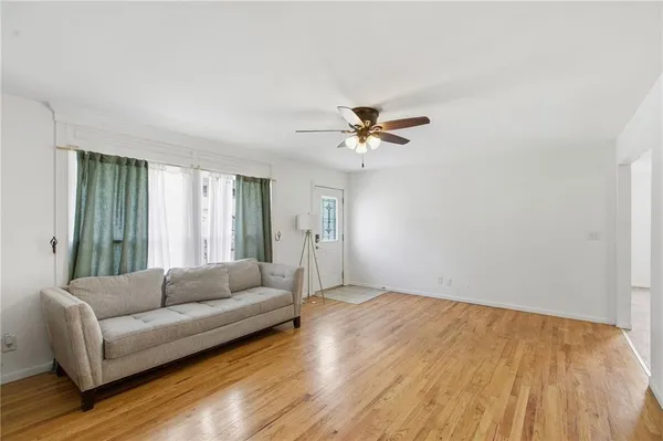 $205,000 | 112 Collette Street, Excelsior Springs, MO 64024