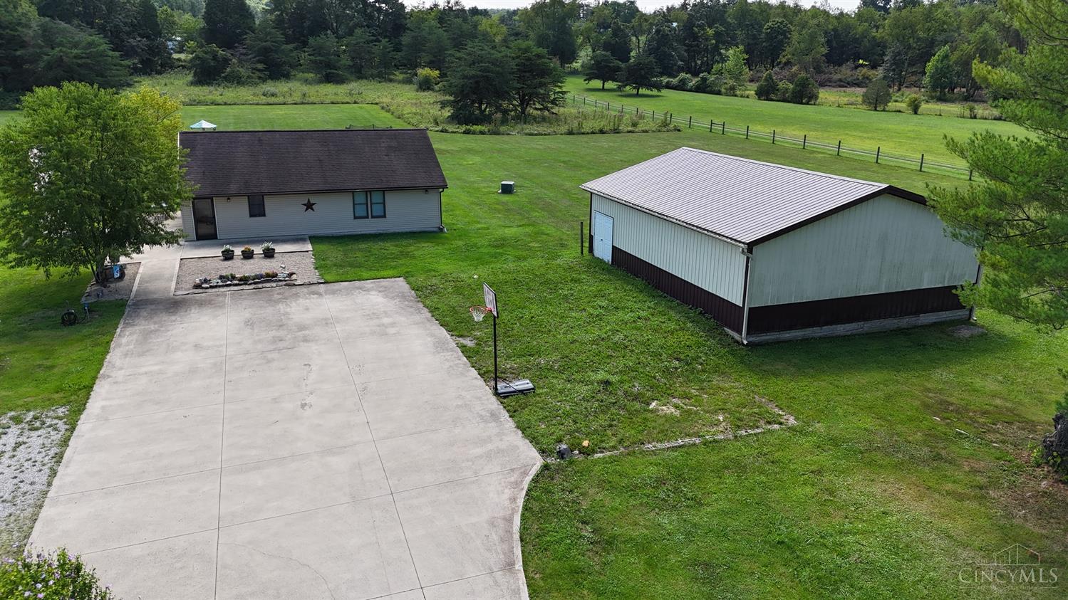 2103 Hackleshin Road Peebles, OH 45660 - Photo 5 of 42
