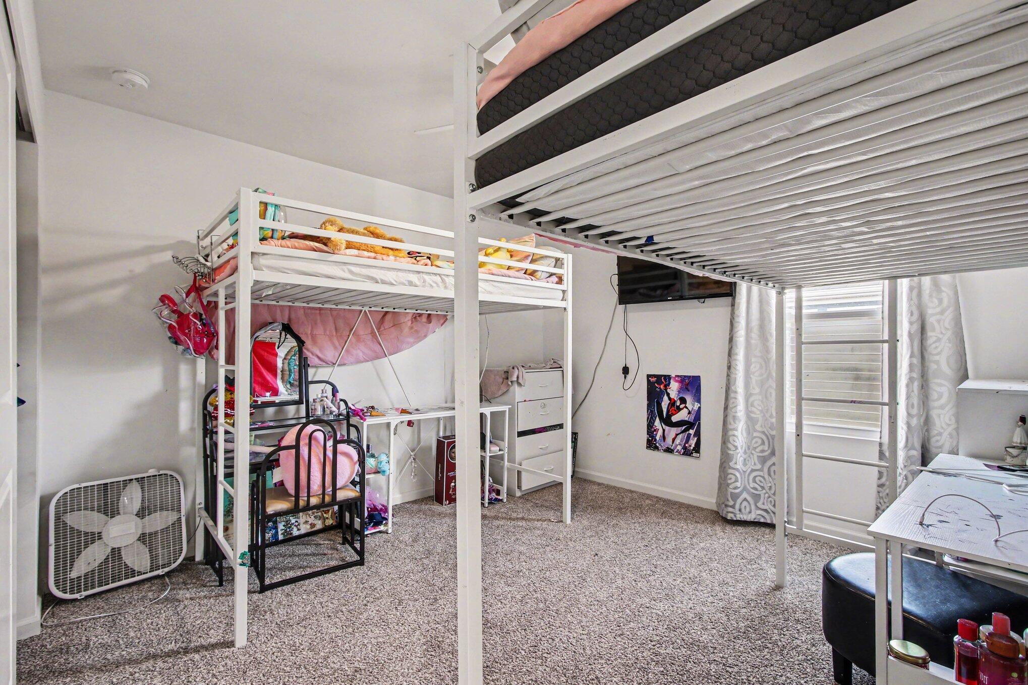 10560 Azalea Drive Crown Point, IN 46307 - Photo 20 of 26 a view of car garage