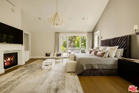 $7,995,000 | 126 South Westgate Avenue, Los Angeles, CA 90049