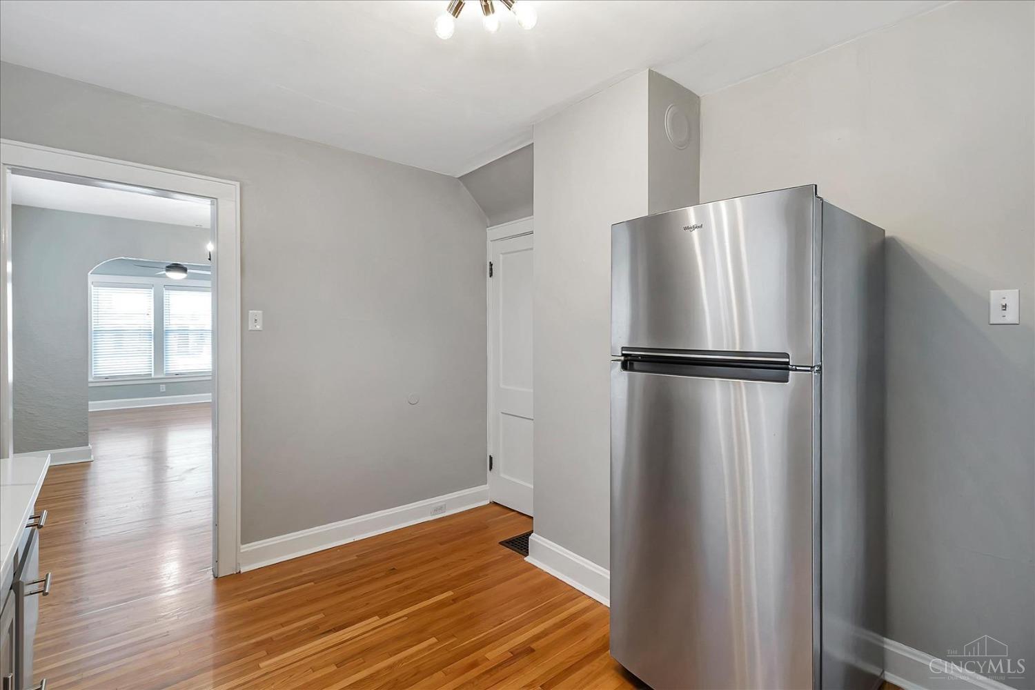 6628 Murray Road Cincinnati, OH 45227 - Photo 11 of 26 Gallery Image 11