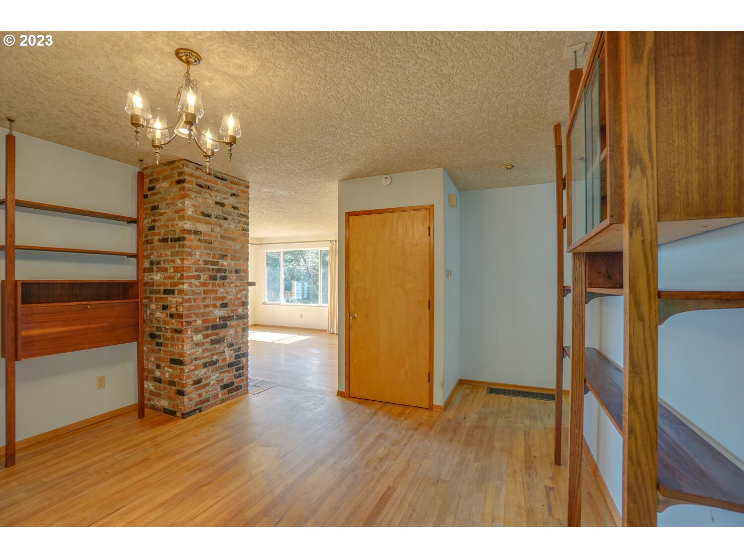 635 Northwest 18th Loop Camas, WA 98607 - Photo 10 of 32 Gallery Image 10